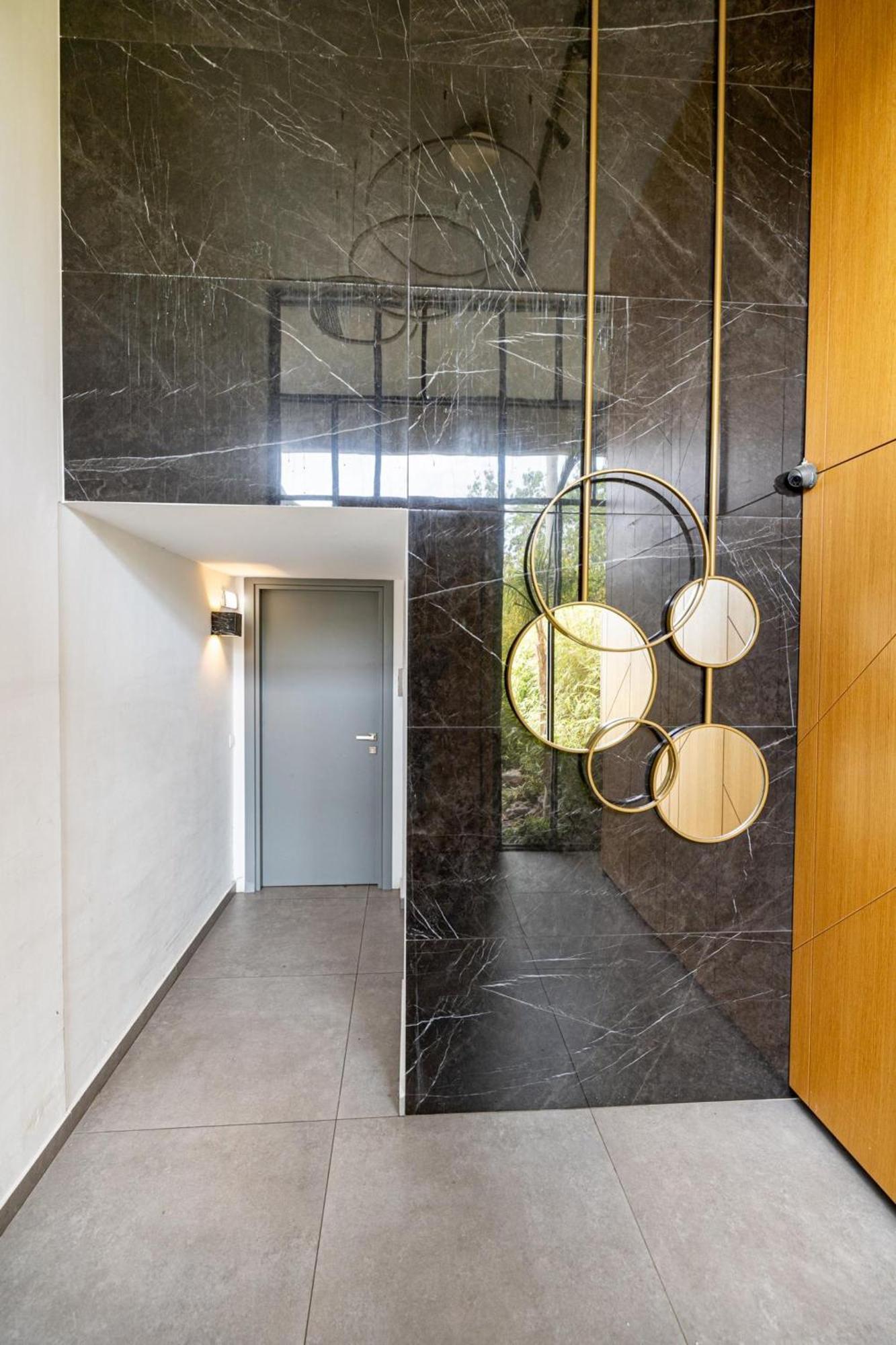 Earth Boutique Apartments Next To Stavros Niarchos Athens Exterior photo